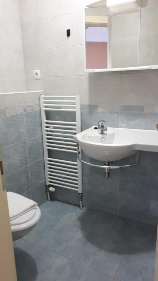Отель Vinarija Zlatar Экстерьер фото